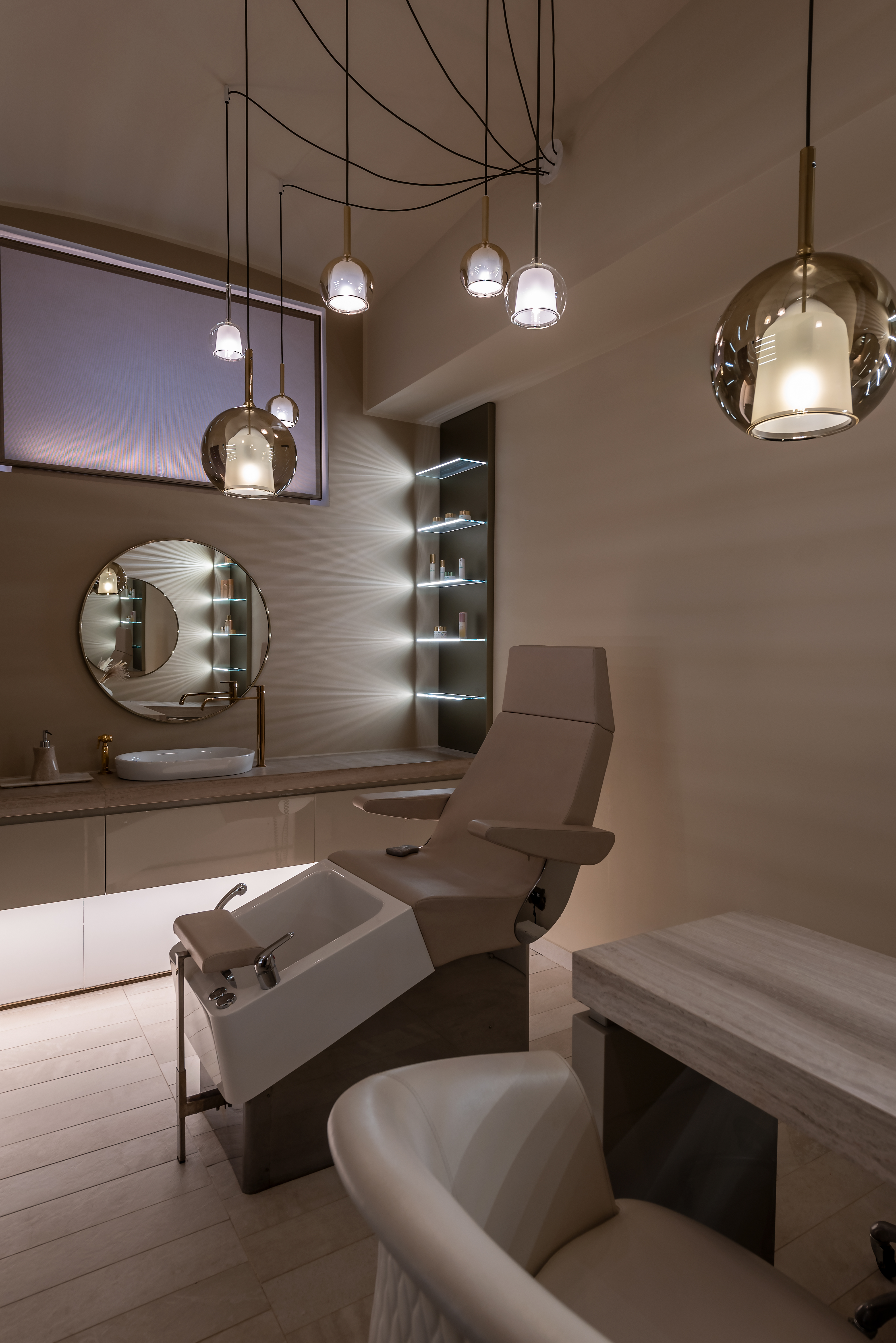 Beauty salon - pedicure station